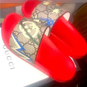 Gucci boy pool slides size 25